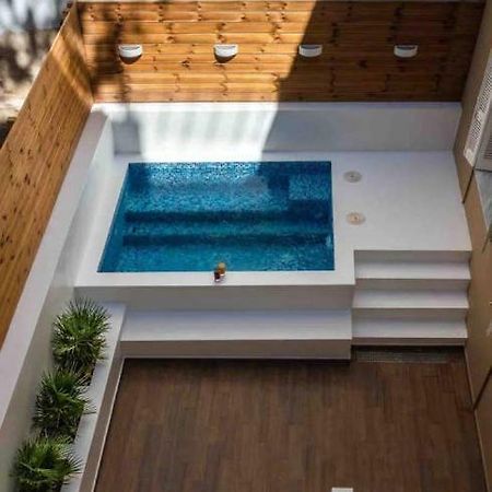 Nemeseos 1St Floor Homm Apartment With Roof Garden And Wading Pool Athen Eksteriør billede