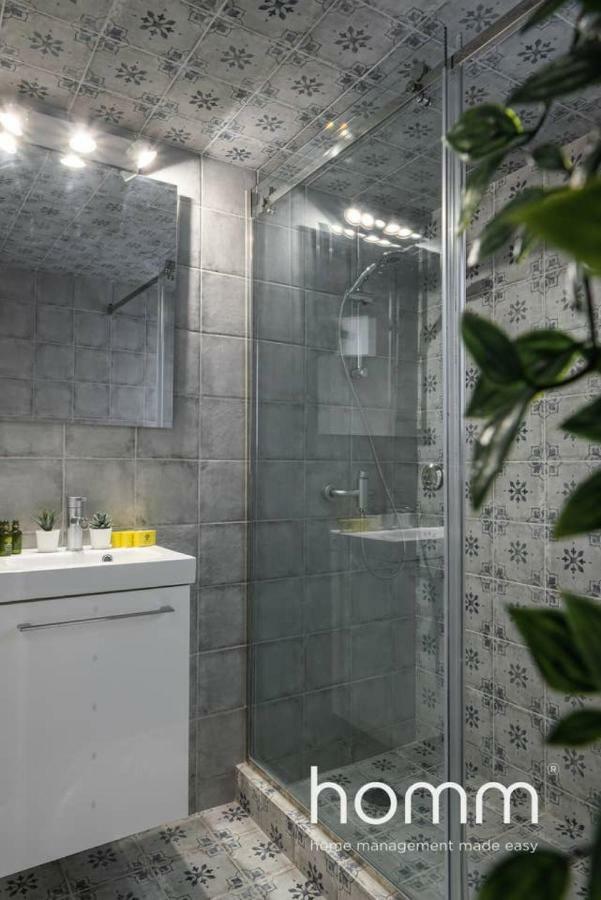 Nemeseos 1St Floor Homm Apartment With Roof Garden And Wading Pool Athen Eksteriør billede